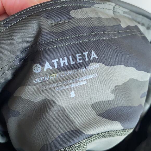 Athleta Ultimate Stash Pocket Camo 7/8 Tight S - Picture 6 of 13